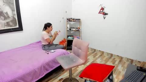 Snapshot of until_wet chatting on January 2026 07:50:01 PM Kary and jhoa online show from January 2026 07:50:01 PM