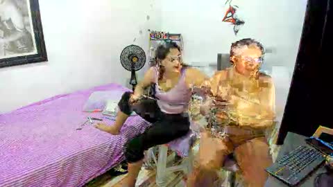 Snapshot of until_wet chatting on February 2026 12:53:01 AM Kary and jhoa online show from February 2026 12:53:01 AM