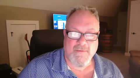Snapshot of up2later chatting on March 2026 05:11:01 AM up2later online show from March 2026 05:11:01 AM