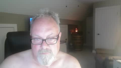 Snapshot of up2later chatting on May 2026 04:41:02 AM up2later online show from May 2026 04:41:02 AM