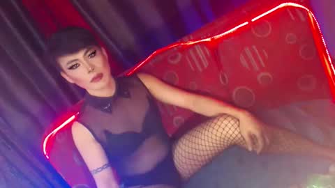 MISS ANNA online show from February 2026 04:00:01 AM