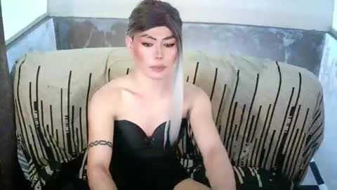 MISS ANNA online show from April 2026 05:11:01 PM