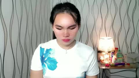 QUEENSY online show from November 2025 11:15:01 PM