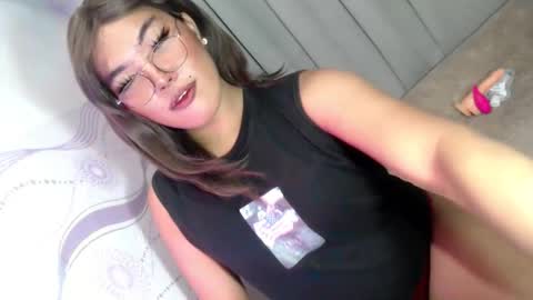 Snapshot of ur_krissyxxx chatting on May 2026 06:35:02 PM kriss online show from May 2026 06:35:02 PM