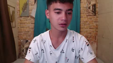 Snapshot of ur_naughtyboy_raphael chatting on September 2025 09:20:01 AM ur_naughtyboy_raphael online show from September 2025 09:20:01 AM