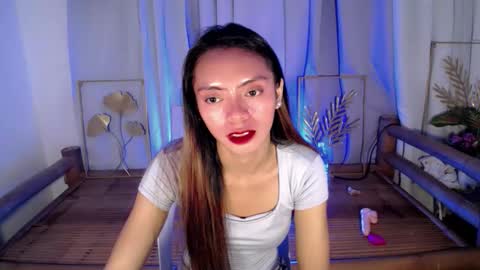 ur_petite_wifexx online show from March 2026 11:05:02 AM