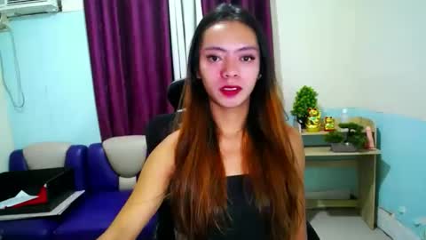 ur_petite_wifexx online show from April 2026 01:53:01 AM
