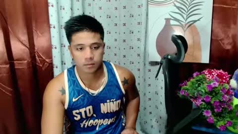 Snapshot of ur_pinoydave chatting on December 2024 09:33:01 AM Dave online show from December 2024 09:33:01 AM
