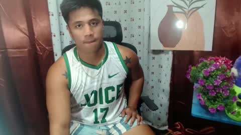 Snapshot of ur_pinoydave chatting on December 2024 07:16:01 AM Dave online show from December 2024 07:16:01 AM