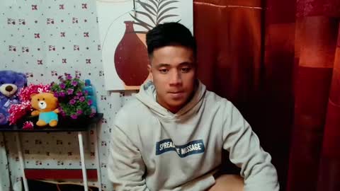 Snapshot of ur_pinoydave chatting on January 2025 12:24:01 PM Dave online show from January 2025 12:24:01 PM