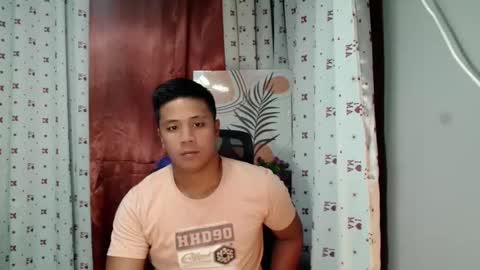 Snapshot of ur_pinoydave chatting on February 2025 08:45:02 PM Dave online show from February 2025 08:45:02 PM