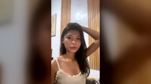 ur_prettylilzie online show from June 2026 02:19:01 PM