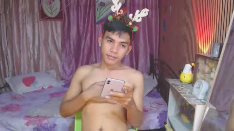 Snapshot of ur_shan21 chatting on December 2025 03:22:02 AM ur_shan21 online show from December 2025 03:22:02 AM