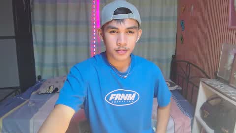 Snapshot of ur_shan21 chatting on January 2026 04:21:02 PM ur_shan21 online show from January 2026 04:21:02 PM