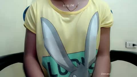 Snapshot of ur_small_girl chatting on October 2025 03:31:02 PM ur_small_girl online show from October 2025 03:31:02 PM