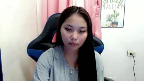 Snapshot of ur_small_girl chatting on November 2025 07:08:02 AM ur_small_girl online show from November 2025 07:08:02 AM