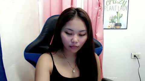 Snapshot of ur_small_girl chatting on November 2025 02:20:01 PM ur_small_girl online show from November 2025 02:20:01 PM