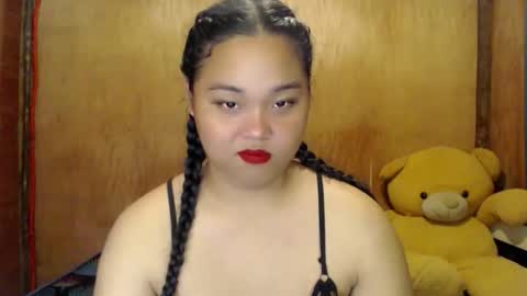 Snapshot of urasian_hotchix69 chatting on November 2025 09:28:01 PM Lycah online show from November 2025 09:28:01 PM