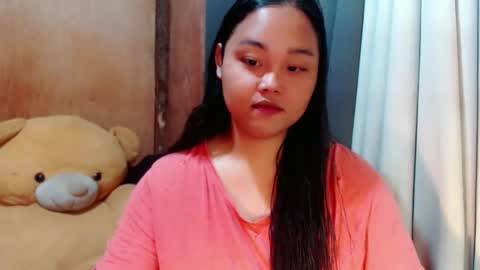 Snapshot of urasian_hotchix69 chatting on November 2025 09:39:01 PM Lycah online show from November 2025 09:39:01 PM