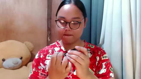 Snapshot of urasian_hotchix69 chatting on December 2025 11:00:02 PM Lycah online show from December 2025 11:00:02 PM