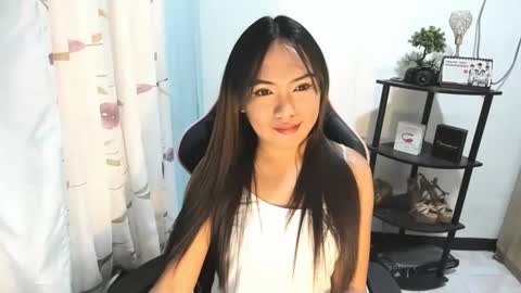 Snapshot of urasian_ivana_alawi chatting on January 2025 07:28:01 PM IVANA and ALEXIA online show from January 2025 07:28:01 PM