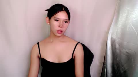 Snapshot of urasian_prettyjane chatting on October 2025 07:56:01 AM Jane online show from October 2025 07:56:01 AM