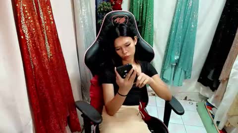 Snapshot of urasian_prettyjane chatting on December 2025 06:50:01 AM Jane online show from December 2025 06:50:01 AM