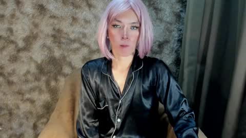 Snapshot of urasian_slut_yana chatting on February 2025 10:08:02 AM yana online show from February 2025 10:08:02 AM