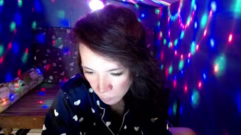 Snapshot of urasian_slut_yana chatting on March 2025 11:58:01 AM yana online show from March 2025 11:58:01 AM