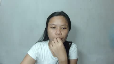 Snapshot of urasianbabecandy4u chatting on April 2026 05:33:01 AM CINDY online show from April 2026 05:33:01 AM