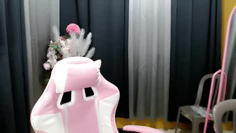 urasiancumgirl_ online show from April 2026 07:09:02 AM