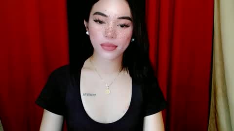 Snapshot of urasiangirl01 chatting on February 2026 10:36:02 AM yesha online show from February 2026 10:36:02 AM