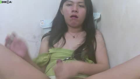 Snapshot of urasianlover69x chatting on December 2024 12:13:01 AM rai online show from December 2024 12:13:01 AM