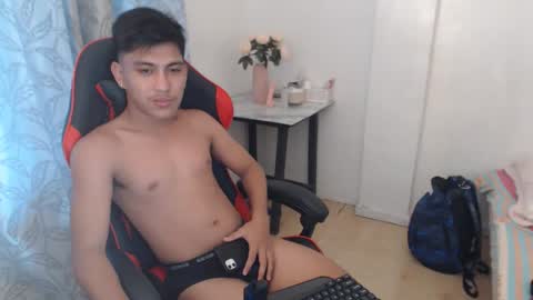 Dannie online show from September 2025 09:39:02 PM