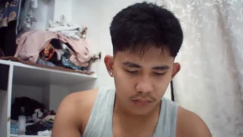 Snapshot of urcutie_asianboy chatting on November 2025 05:20:01 PM KEN online show from November 2025 05:20:01 PM