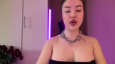 Margo online show from October 2025 08:00:02 AM