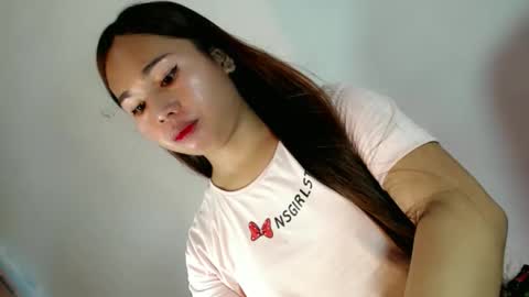 trixie tan online show from September 2025 03:33:01 PM