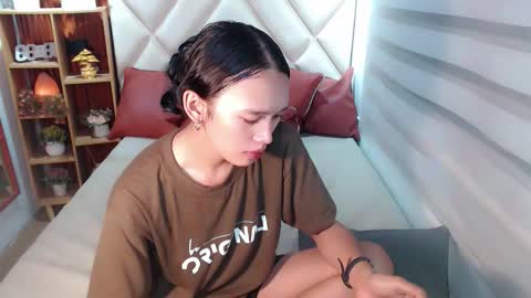 Sweetacyl online show from January 2026 12:40:02 PM