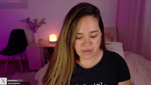 Snapshot of urdreamgiirl chatting on November 2025 10:53:02 PM Mia Miller online show from November 2025 10:53:02 PM