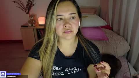 Snapshot of urdreamgiirl chatting on June 2026 02:36:02 AM Mia Miller online show from June 2026 02:36:02 AM