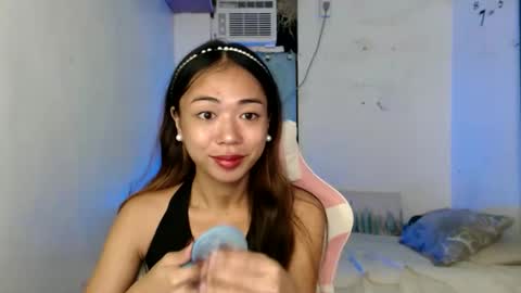 Snapshot of urfantacyjamaica chatting on November 2025 09:10:01 AM ayumi reacher online show from November 2025 09:10:01 AM