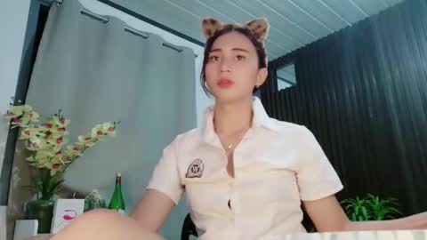 urfave_bbgirl online show from February 2026 12:22:02 PM