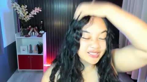 Snapshot of urfavouritecravings chatting on October 2025 05:02:02 AM Scarlet online show from October 2025 05:02:02 AM