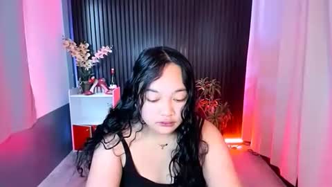 Snapshot of urfavouritecravings chatting on November 2025 01:59:02 AM Scarlet online show from November 2025 01:59:02 AM