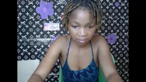 Snapshot of urflirtydoll chatting on February 2025 10:41:01 AM urflirtydoll online show from February 2025 10:41:01 AM