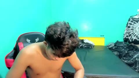 Snapshot of urhot_jeremyxx chatting on June 2026 03:42:02 AM jeremy online show from June 2026 03:42:02 AM
