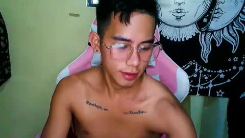 Snapshot of urhot_joshxx chatting on February 2025 08:58:02 AM Josh online show from February 2025 08:58:02 AM