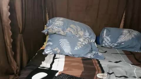 Snapshot of urhot_joshxx chatting on December 2025 12:59:02 AM Josh online show from December 2025 12:59:02 AM