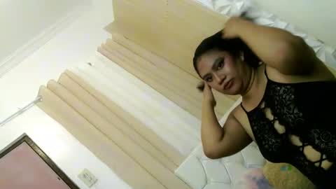 Snapshot of urhotmariahclara chatting on June 2026 08:55:02 PM Anna online show from June 2026 08:55:02 PM