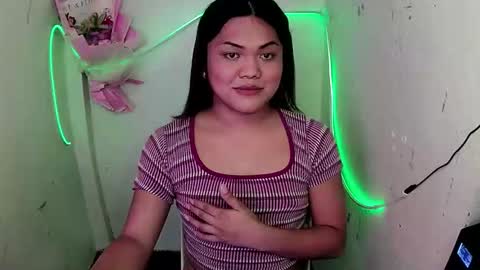 urhottie_bella online show from October 2025 06:06:02 AM